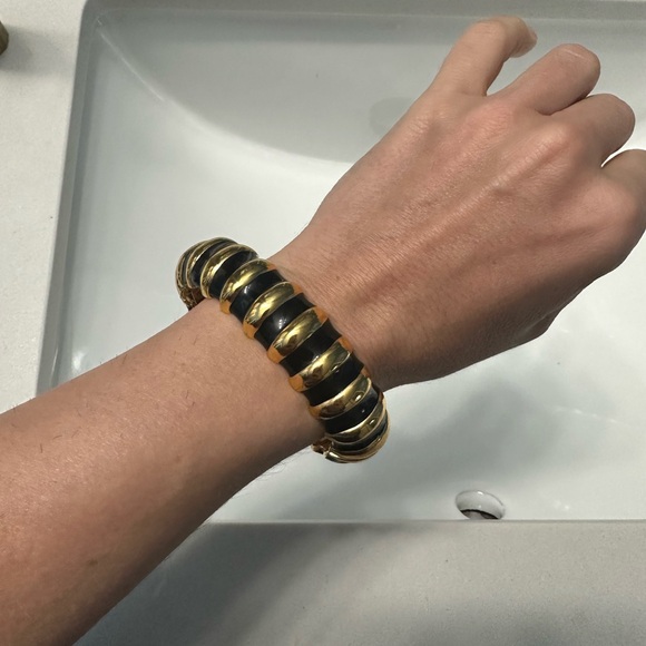 Kenneth jay lane bangle Gold and Black Chunky Bracelet - Picture 2 of 5